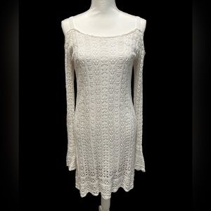 Venus- GORGEOUS White Crochet Dress EUC